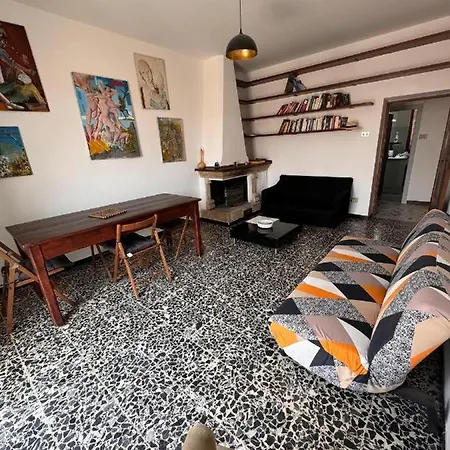 Apartment Via Giuseppe Palomba 18
